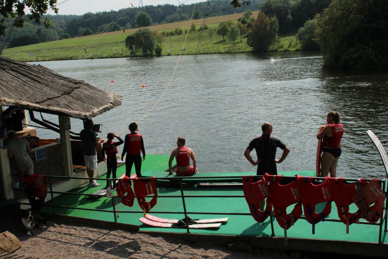 Ferienhaus "Schmetterling" Am See Im Bergland キルヒハイム エクステリア 写真